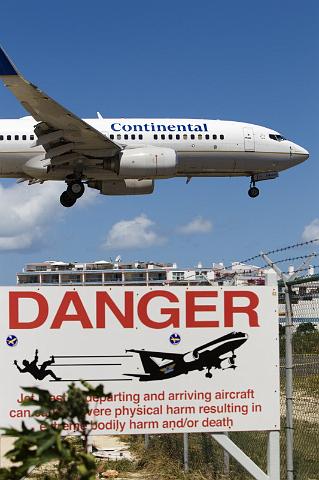 29 St. Maarten, Maho Beach.jpg